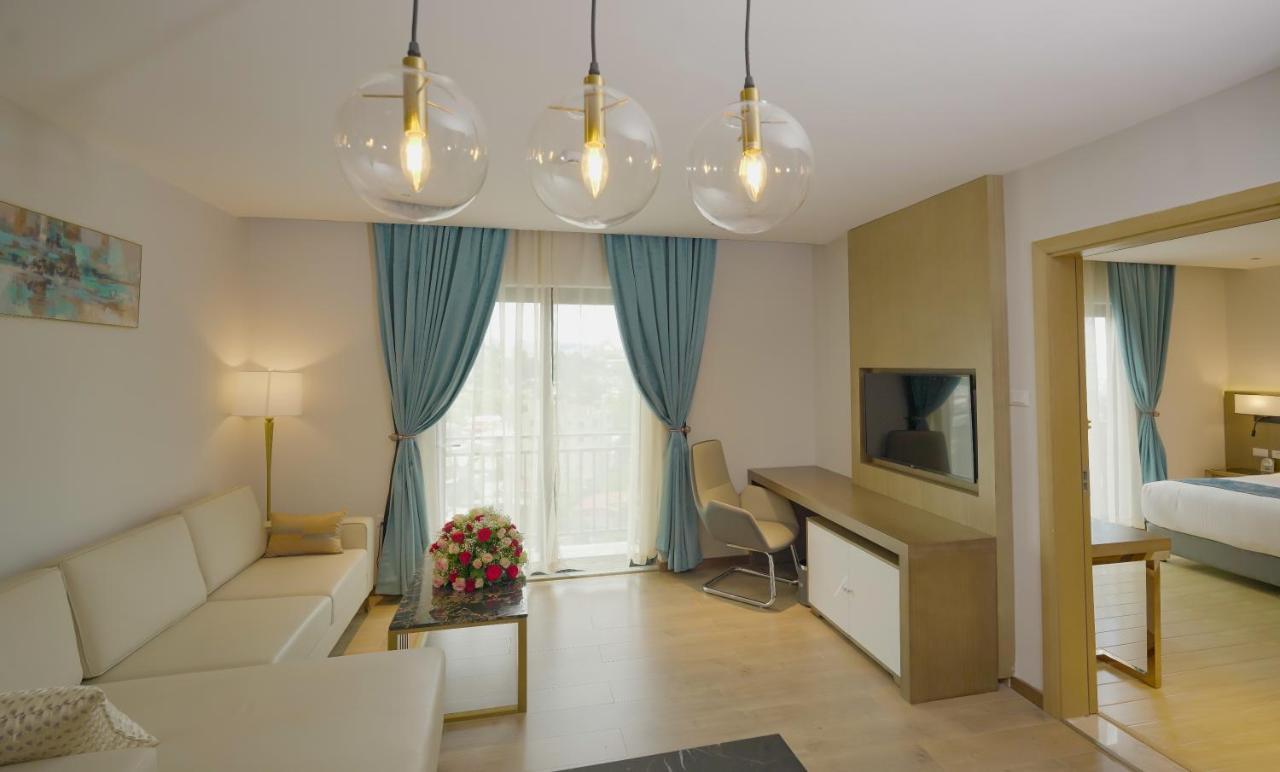 Stay Easy Plus Hotel Addis Abeba Esterno foto