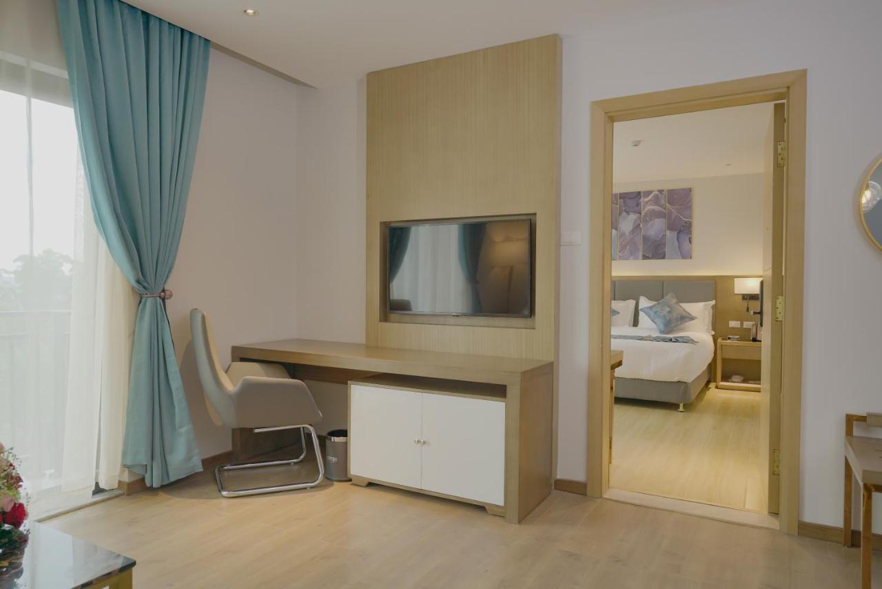 Stay Easy Plus Hotel Addis Abeba Esterno foto